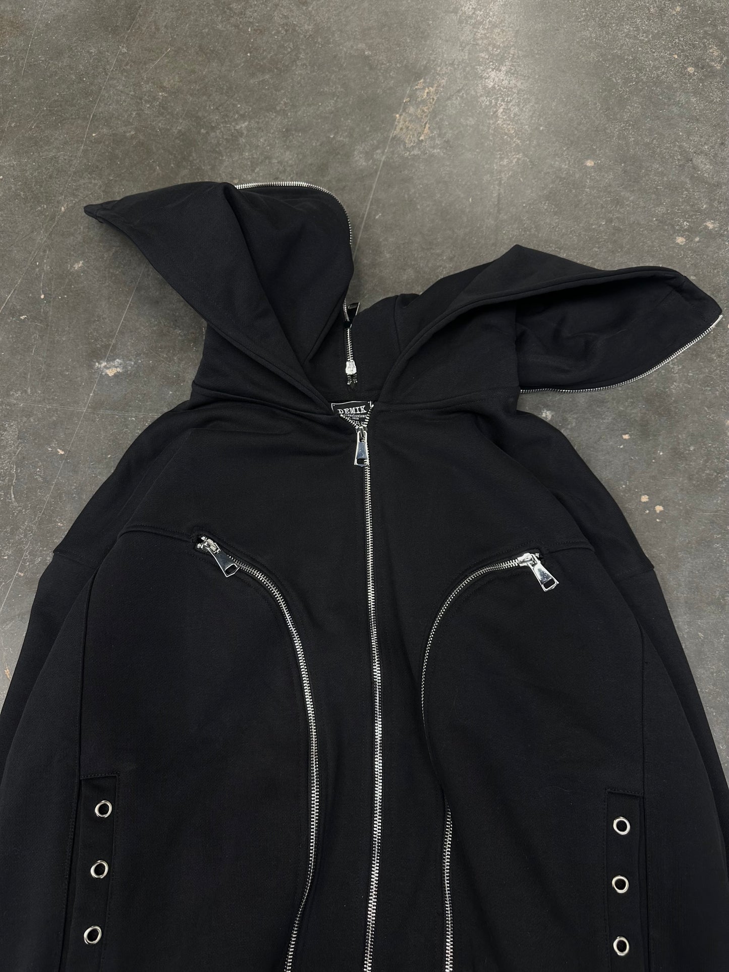 MATRIX ZIP UP (PREMADE)
