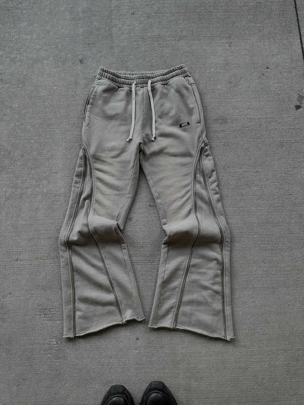 FOG 3X ZIP FLARED SWEATS