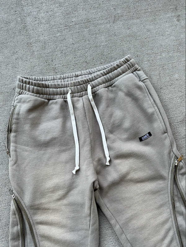 FOG 3X ZIP FLARED SWEATS