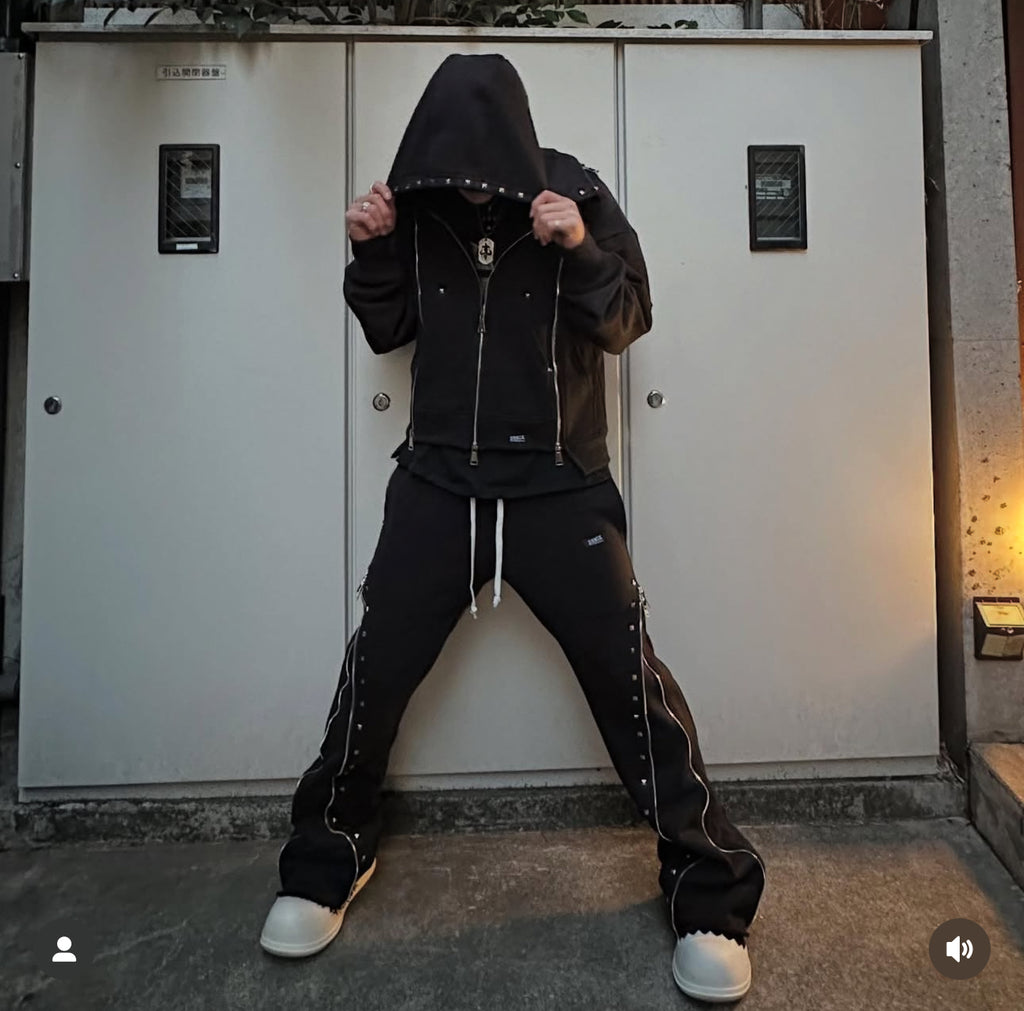 STUDDED 3X ZIP FLARED SWEATS