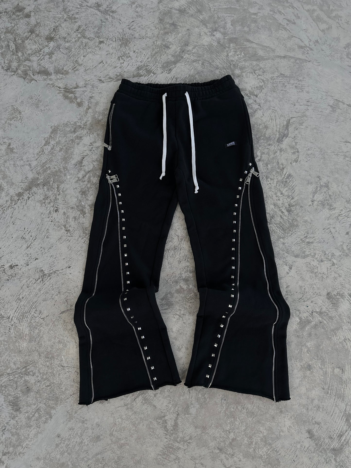 STUDDED 3X ZIP FLARED SWEATS