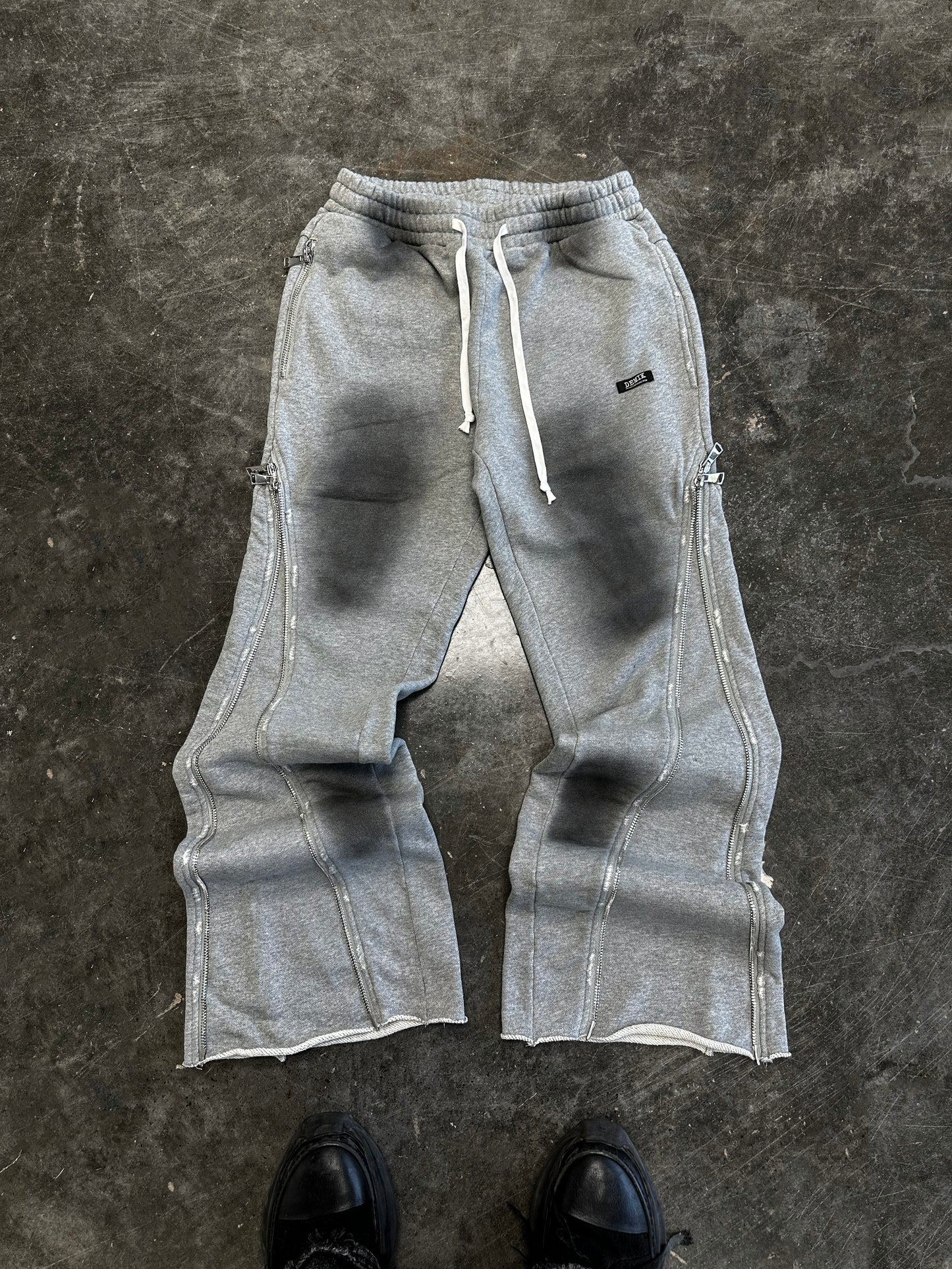 AURA 3X ZIP FLARED SWEATS