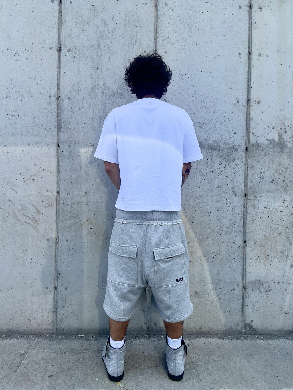 ZIP PLUS SHORTS (GREY)