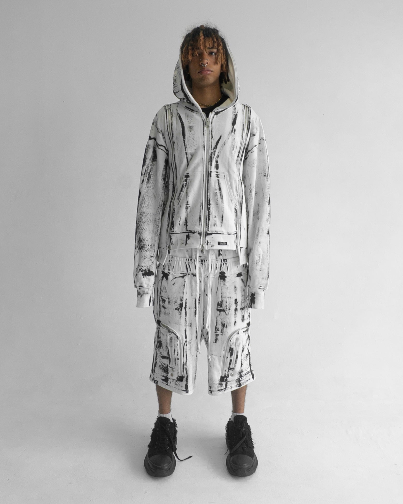 WHITE SWAN 3X ZIP UP HOODIE