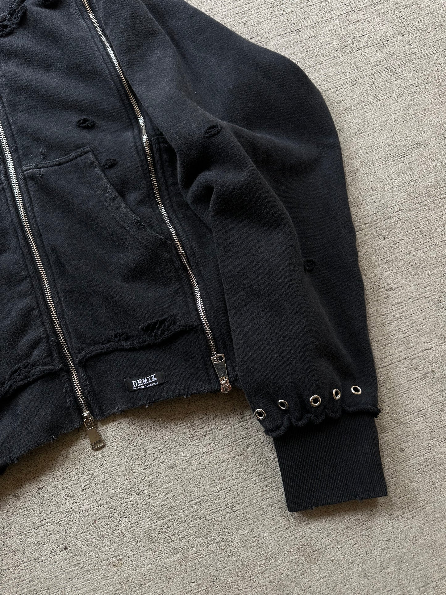 DISTRESSED 3X ZIP UP HOODIE