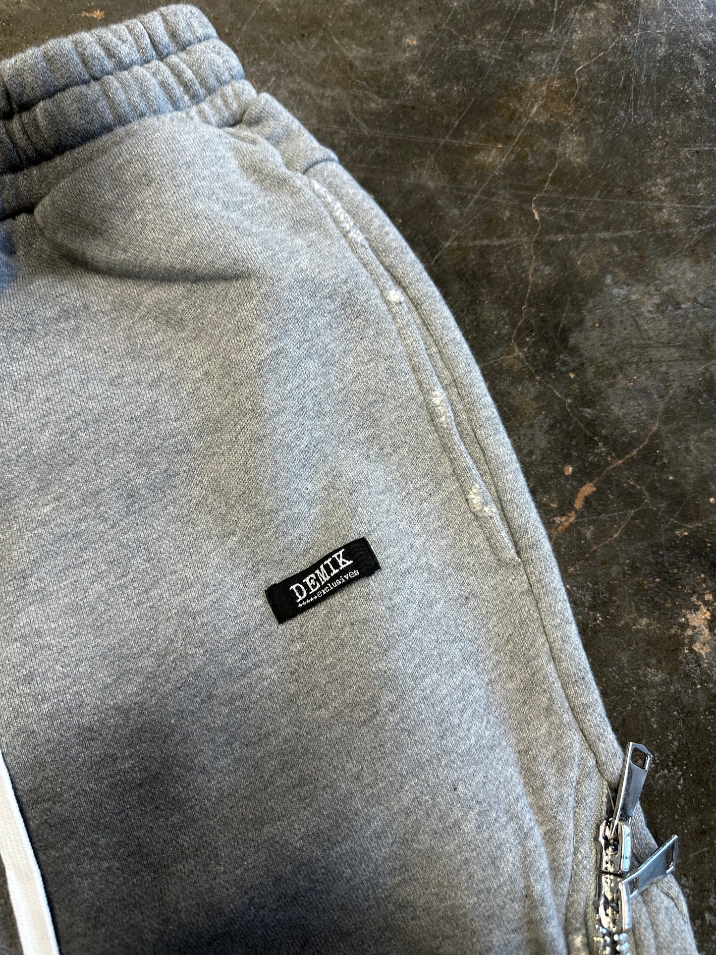 AURA 3X ZIP FLARED SWEATS